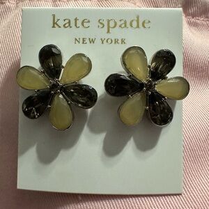 NWT Kate Spade Black and Cream Floral Earrings